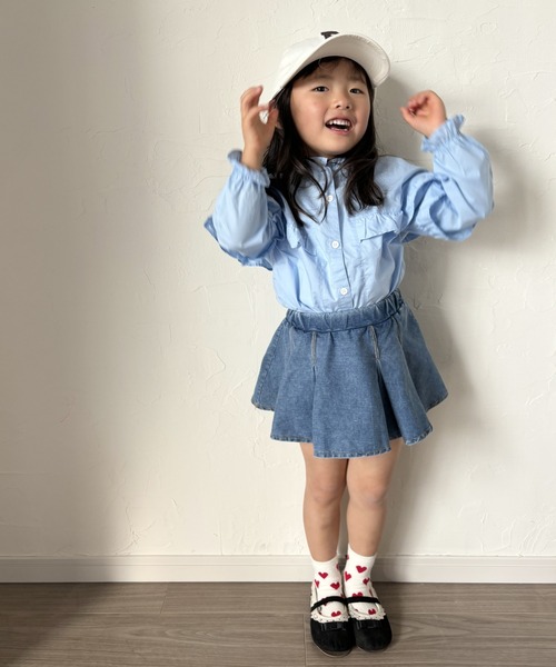 MAKE YOUR DAY（メイクユアデイ）の「スプリングフリルブラウス■80～140cm（シャツ/ブラウス・キッズ・サックスブルー/ブラック/オフホワイト・80/110/90/100/140/130/120）」の4枚目の写真