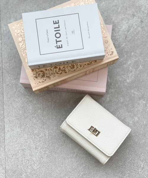 mysty woman（ミスティウーマン）の「しぼレザーミニウォレット 102545（財布・レディース・オフホワイト/シルバー・FREE）」の2枚目の写真