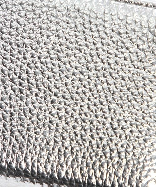 mysty woman（ミスティウーマン）の「しぼレザーミニウォレット 102545（財布・レディース・オフホワイト/シルバー・FREE）」の9枚目の写真