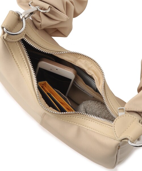 GALLEST（ギャレスト）の「シャーリングハンドバッグ（ハンドバッグ・レディース・ブラック/ベージュ・00）」の8枚目の写真