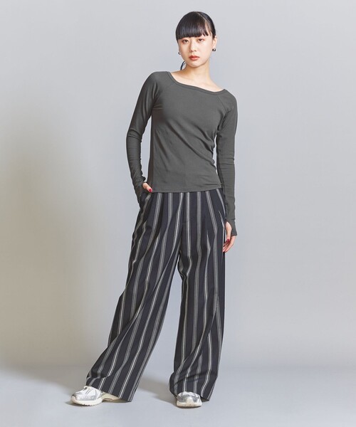 BEAUTY&YOUTH UNITED ARROWS（ビューティーアンドユースユナイテッドアローズ）の「コットンブレンド ベア天竺 オフショルダー カットソー（Tシャツ/カットソー・レディース・ダークグレー/クリーム/レッド・FREE）」の12枚目の写真