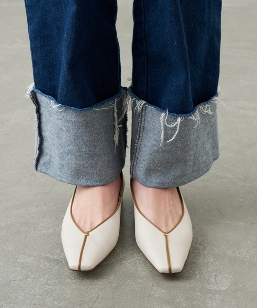 GRISE（グリーズ）の「GRISE2.5cmナロースクエアシームフラット（その他シューズ・レディース・ホワイト/カーキ/ブラック系その他/シルバー・24cm/25cm/22.5cm/23.5cm/23cm/22cm/24.5cm）」の20枚目の写真