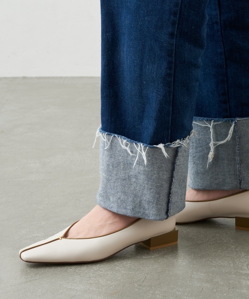 GRISE（グリーズ）の「GRISE2.5cmナロースクエアシームフラット（その他シューズ・レディース・ホワイト/カーキ/ブラック系その他/シルバー・24cm/25cm/22.5cm/23.5cm/23cm/22cm/24.5cm）」の21枚目の写真