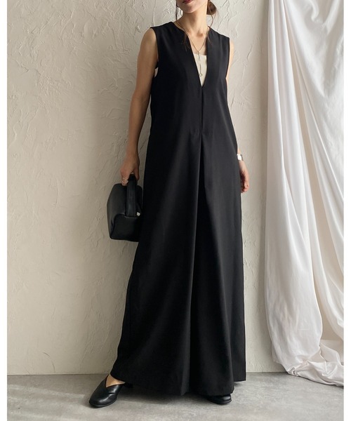 セール】深Vネックフロントタックノースリーブオールインワン