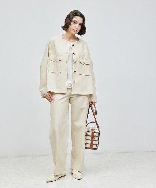 ゴールドボタンノーカラーブルゾン