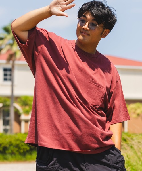 B&T CLUB(ビーティークラブ)の「大きいサイズ Tシャツ 半袖 ポケット付き ヘビーウェイト 無地 メンズ(Tシャツ/カットソー・メンズ・ブラック/ワイン/ブルー/ダークグリーン/ダークグレー/オレンジ/ネイビー/ホワイト/ダークブラウン/ベージュ/グレー/カーキ/ライトベージュ/サックスブルー・X1(3L~4L)/X2(4L~5L)/X4(8L~9L)/X3(6L~7L)/X5(9L~10L))」の13枚目の写真