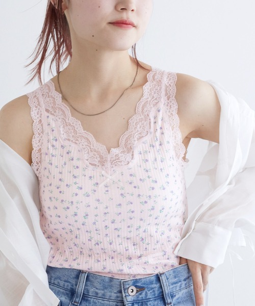 w closet(ダブルクローゼット)の「レース付カップVタンクトップ(タンクトップ・レディース・オフホワイト/ピンク系その他/ブラック/ホワイト系・FREE)」の4枚目の写真