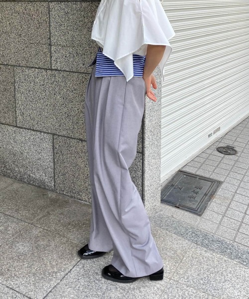 KBF  タイパンツ  グレー KBF（ケイビーエフ）の「WIDEベルトパンツ（その他パンツ）」 - WEAR