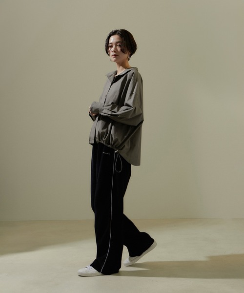 SALON adam et rope'(サロン アダム エ ロペ)の「【WEB限定】シャツブルゾン/24SS(シャツ/ブラウス・レディース・チャコールグレー/オフホワイト/ベージュ系その他・FREE)」の4枚目の写真