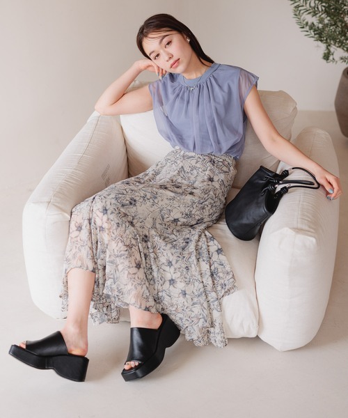 mysty woman(ミスティウーマン)の「チュールレイヤードニットプルオーバー 116897(Tシャツ/カットソー・レディース・グレイッシュブルー/オフホワイト/ブラック・FREE)」の17枚目の写真