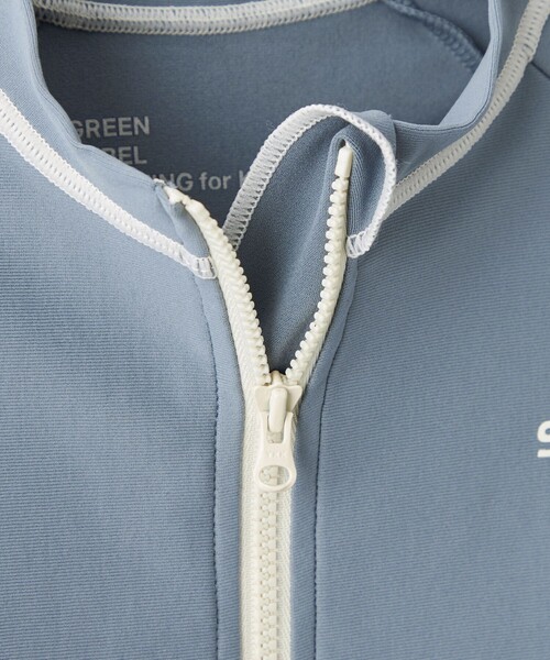 Speedo（スピード）の「【別注】＜SPEEDO＞ラッシュガード 120cm-130cm（ラッシュガード・キッズ・ダークグレー/ライトブルー・120cm/130cm）」の8枚目の写真