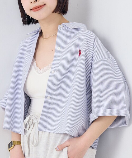 PUBLUX（パブリュクス）の「U.S. POLO ASSN./ユーエスポロアッスン 別注 ハーフスリーブワンポイント刺繍クロップドシャツ/半袖シャツ　限定展開（シャツ/ブラウス・レディース・その他13/オフホワイト/その他9/サックスブルー・ﾌﾘ-）」の4枚目の写真