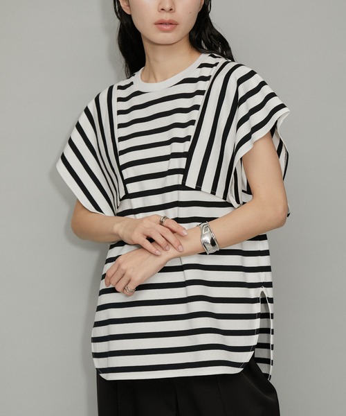 ADAM ET ROPE'(アダムエロペ)の「【サステナブル・WEB限定】スクエアスリーブプルオーバー(Tシャツ/カットソー・レディース・ホワイト/レッド/ホワイト系その他/ブラック・FREE)」の2枚目の写真