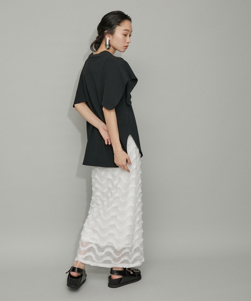 ADAM ET ROPE'(アダムエロペ)の「【サステナブル・WEB限定】スクエアスリーブプルオーバー(Tシャツ/カットソー・レディース・ホワイト/レッド/ホワイト系その他/ブラック・FREE)」の6枚目の写真