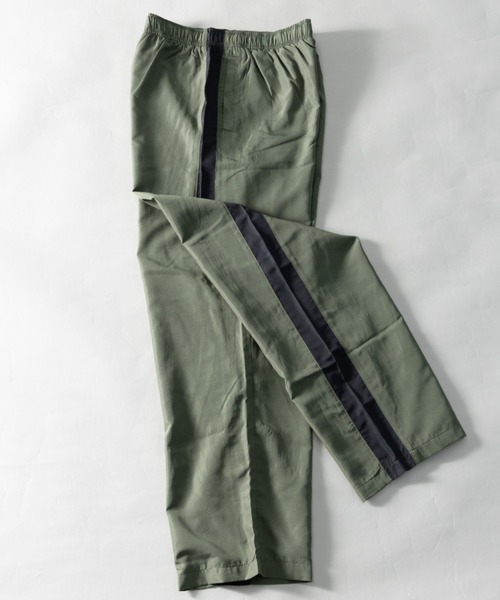 NYLAUS(ナイラス)の「レギュラーシルエット 裏メッシュ サイドライン/サイドパイピング イージーパンツ(その他パンツ・メンズ・ブラック系1/ブラック系2/カーキ系1/カーキ系2/ネイビー系1/ネイビー系2/レッド系1/レッド系2・LL/M/L)」の4枚目の写真