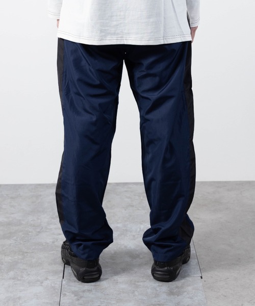 NYLAUS(ナイラス)の「レギュラーシルエット 裏メッシュ サイドライン/サイドパイピング イージーパンツ(その他パンツ・メンズ・ブラック系1/ブラック系2/カーキ系1/カーキ系2/ネイビー系1/ネイビー系2/レッド系1/レッド系2・LL/M/L)」の22枚目の写真