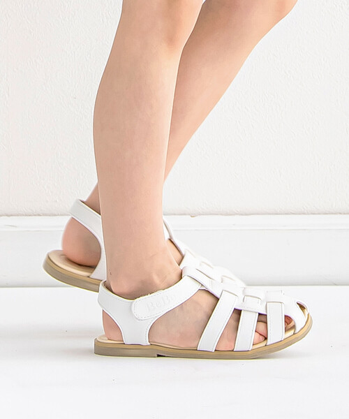 BeBe（ベベ）の「ロゴ型押しストラップカメサンダル(13~19cm)（サンダル・キッズ・ホワイト/キャメル・15.0cm/16.0cm/17.0cm/18.0cm/19.0cm/14.0cm/13.0cm）」の16枚目の写真