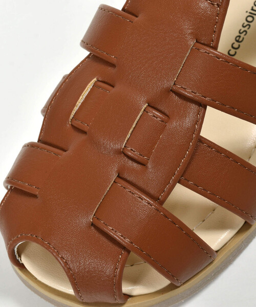 BeBe（ベベ）の「ロゴ型押しストラップカメサンダル(13~19cm)（サンダル・キッズ・ホワイト/キャメル・15.0cm/16.0cm/17.0cm/18.0cm/19.0cm/14.0cm/13.0cm）」の13枚目の写真