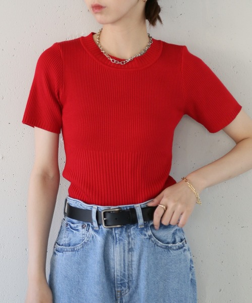 MAISON BREEZE reveur（メゾンブリーズレヴール）の「【MAISON BREEZE reveur】Ribbed short-sleeved knit リブ切替クルーネックハーフスリーブニット 半袖ニット（ニット/セーター・レディース・オフホワイト/レッド/ブラック・FREE）」の3枚目の写真