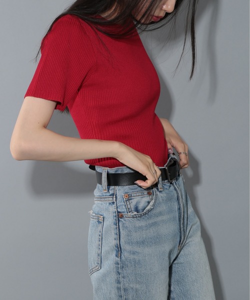 MAISON BREEZE reveur（メゾンブリーズレヴール）の「【MAISON BREEZE reveur】Ribbed short-sleeved knit リブ切替クルーネックハーフスリーブニット 半袖ニット（ニット/セーター・レディース・オフホワイト/レッド/ブラック・FREE）」の6枚目の写真