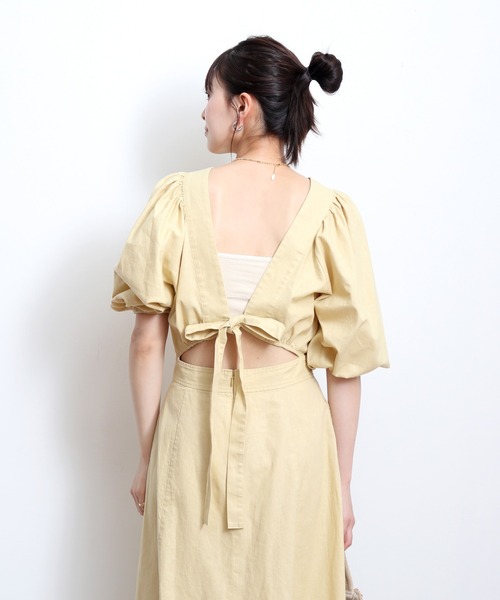 Ungrid(アングリッド)の「バックデザインワンピース(ワンピース・レディース・イエロー/グリーン/ブラック/ナチュラル・マルチサイズ)」の18枚目の写真