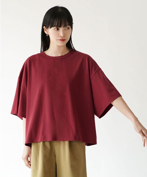 zootie(ズーティー)の「【トレンドスタイルと、ルーズさの両立。】 ゆったりワイド ショート丈Tシャツ(Tシャツ/カットソー・レディース・グレー/ブラック/ホワイト/レッド/ネイビー/ベージュ・フリー)」の19枚目の写真