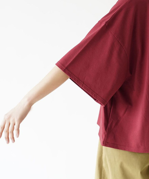 zootie(ズーティー)の「【トレンドスタイルと、ルーズさの両立。】 ゆったりワイド ショート丈Tシャツ(Tシャツ/カットソー・レディース・グレー/ブラック/ホワイト/レッド/ネイビー/ベージュ・フリー)」の21枚目の写真