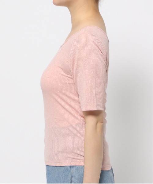 mysty woman（ミスティウーマン）の「ラメ2WAYインナープルオーバー　128890（Tシャツ/カットソー・レディース・ブラック/オフホワイト/ピンク・FREE）」の4枚目の写真