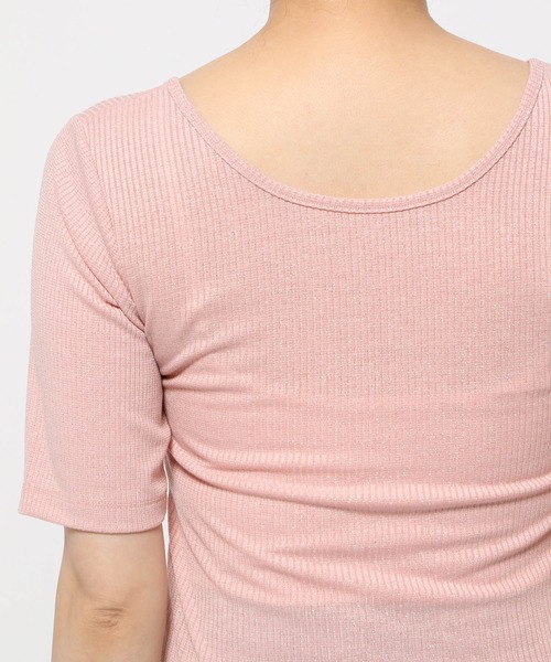 mysty woman（ミスティウーマン）の「ラメ2WAYインナープルオーバー　128890（Tシャツ/カットソー・レディース・ブラック/オフホワイト/ピンク・FREE）」の19枚目の写真