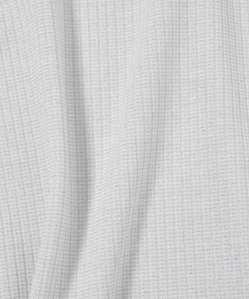 mysty woman（ミスティウーマン）の「ラメ2WAYインナープルオーバー　128890（Tシャツ/カットソー・レディース・ブラック/オフホワイト/ピンク・FREE）」の11枚目の写真