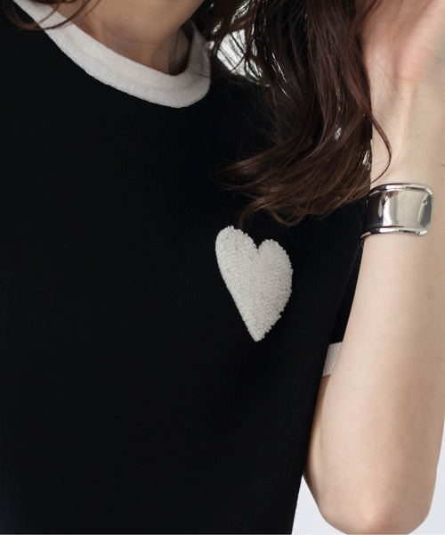 La-gemme(ラジェム)の「ハート刺繍リンガーサマーニット(ニット/セーター・レディース・ホワイト×ブラック/ブラック/ホワイト・フリー)」の17枚目の写真