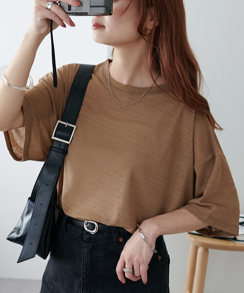 DISCOAT(ディスコート)の「【新色追加/WEB限定】梨地シアー5分袖(Tシャツ/カットソー・レディース・グレー/ピンク/オレンジ/ホワイト/ブラック/ネイビー/ブラウン/グリーン/モカ/バーガンディー・MEDIUM)」の5枚目の写真