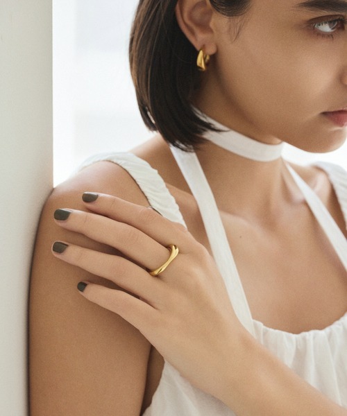 CENE（セネ）の「【CENE】セネ/トライアングルリング（リング・レディース・ゴールド/シルバー・9号/11号/13号）」の8枚目の写真