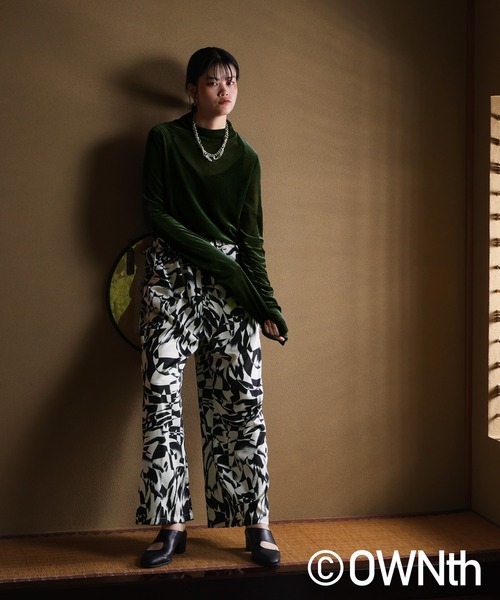 OWNth(オンス)の「ベルベットシアーギャザートップス(Tシャツ/カットソー・レディース・カーキ/ブラック・R/P)」の16枚目の写真