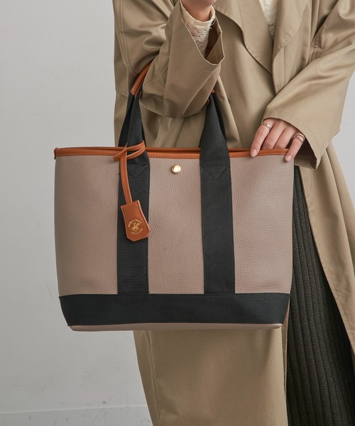 BEVERLY HILLS POLO CLUB（ビバリーヒルズポロクラブ）の「【BEVERLY HILLS POLO CLUB】《別注》スコッチグレイン ネオレザー　トートバッグ　A4対応（トートバッグ・レディース・ブラック/グレー/ホワイト/ベージュ系その他2/ブラック系その他2/グレイッシュベージュ・FREE）」の22枚目の写真