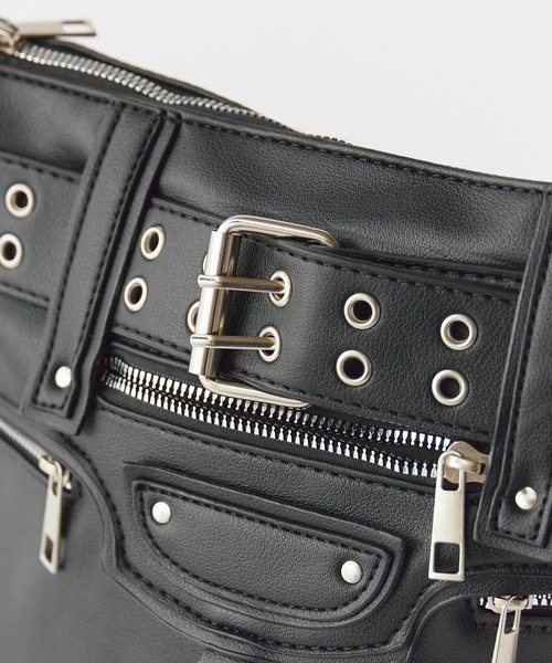 Theater code（シアターコード）の「belt design shoulder bag / ベルトデザイン ショルダーバッグ Y2K 2026年春夏（ショルダーバッグ・メンズ・ブラック・FREE）」の13枚目の写真
