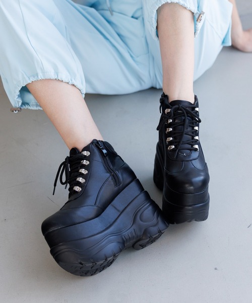 attagirl(アタガール)の「厚底レースアップスニーカー(スニーカー・レディース・ホワイト/ブラック・S/M/L/LL/3L/4L)」の3枚目の写真