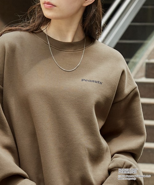PEANUTS（ピーナッツ）の「【PEANUTS / SNOOPY】別注 ピーナッツ スヌーピー&フレンズ ヴィンテージプリント オーバーサイズスウェット（スウェット・レディース・ブラック系/モカ/スミクロ/グレー系/オートミール・L/M）」の21枚目の写真