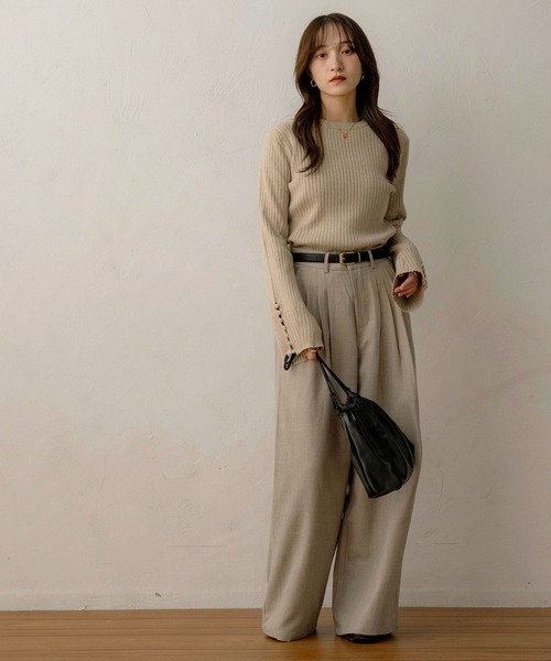 NOAHL（ノアル）の「【NOAHL】スリーブボタントップス（Tシャツ/カットソー・レディース・グレイッシュベージュ/キナリ/ダークブラウン・FREE）」の20枚目の写真