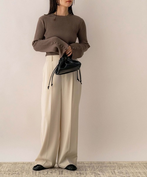 NOAHL（ノアル）の「【NOAHL】スリーブボタントップス（Tシャツ/カットソー・レディース・グレイッシュベージュ/キナリ/ダークブラウン・FREE）」の21枚目の写真