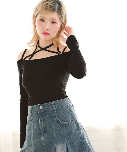 DearMyLoveRose(ディアマイラブローズ)の「ホルターネックオフショルテレコトップス(Tシャツ/カットソー・レディース・ホワイト/モカ/ブラック/ベビーピンク・FREE)」の2枚目の写真