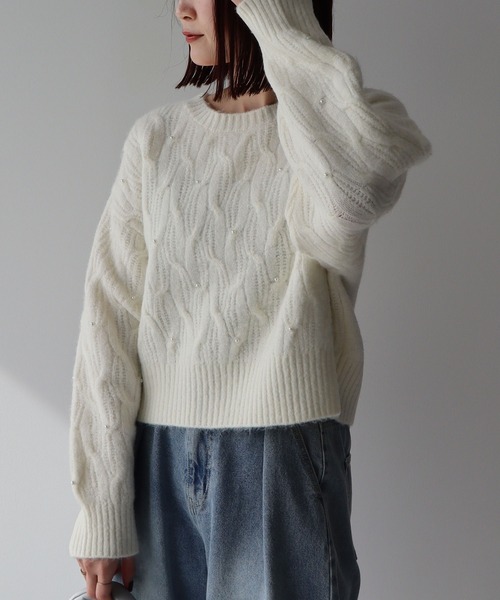 earth music&ecology（アースミュージックアンドエコロジー）の「パール&ケーブルニットプルオーバー（ニット/セーター・レディース・アイボリー/ブルー/杢グレー/ブラック・FREE）」の5枚目の写真