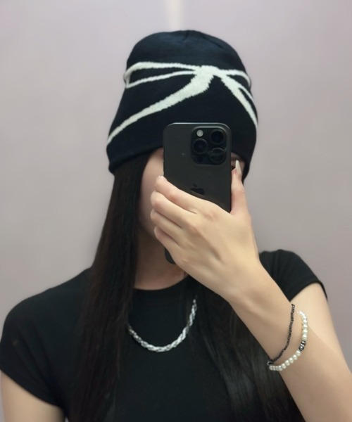 Silly（シリー）の「【韓国ストリートに◎】リボンロゴビーニー（ニットキャップ/ビーニー・レディース・ブラック/グレー/ライトグレー・FREE）」の2枚目の写真