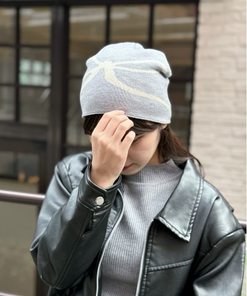 Silly（シリー）の「【韓国ストリートに◎】リボンロゴビーニー（ニットキャップ/ビーニー・レディース・ブラック/グレー/ライトグレー・FREE）」の12枚目の写真