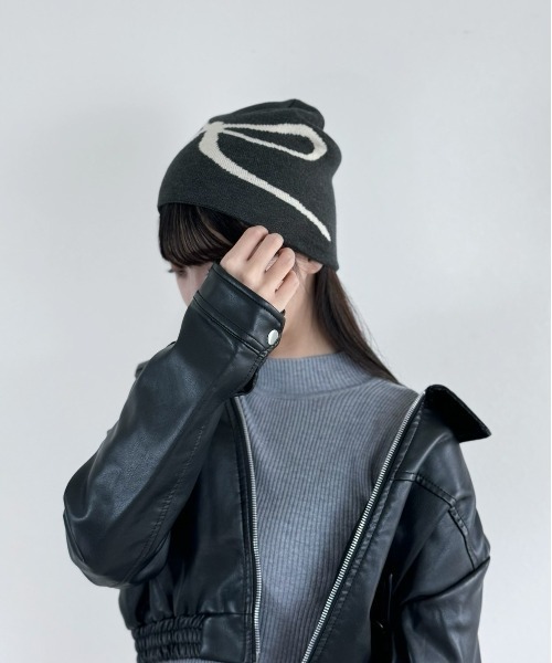 Silly（シリー）の「【韓国ストリートに◎】リボンロゴビーニー（ニットキャップ/ビーニー・レディース・ブラック/グレー/ライトグレー・FREE）」の15枚目の写真