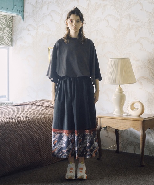 bedsidedrama(ベットサイドドラマ)の「Arts & Science Slide Skirt(スカート・レディース・ベージュ/ブラック・1)」の6枚目の写真