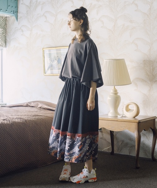 bedsidedrama(ベットサイドドラマ)の「Arts & Science Slide Skirt(スカート・レディース・ベージュ/ブラック・1)」の7枚目の写真