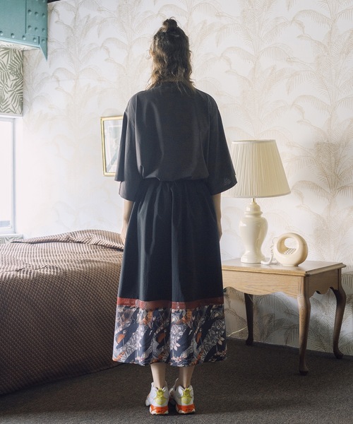 bedsidedrama(ベットサイドドラマ)の「Arts & Science Slide Skirt(スカート・レディース・ベージュ/ブラック・1)」の8枚目の写真