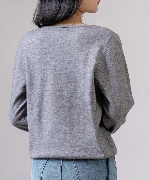 DAY CLOSET（デイ クローゼット）の「レディース 長袖きれいめVネックリブニットプルオーバー（ニット/セーター・レディース・アイボリー/ブラック/グレー・FREE）」の18枚目の写真
