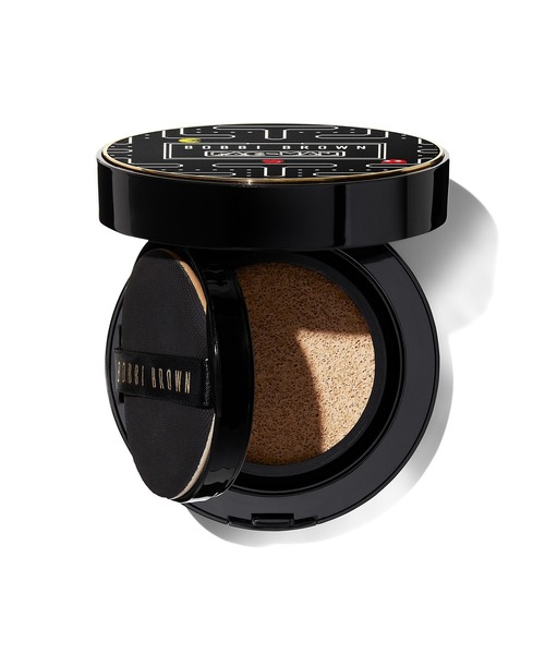 BOBBI BROWN(ボビイブラウン)の「インテンシブ スキン セラム クッション ファンデーション SPF 40 (PA++++) <BOBBI BROWN X PAC-MAN COLLECTION>(ファンデーション・レディース・L01 ポーセリン/L02 エクストラライト・FREE)」の2枚目の写真
